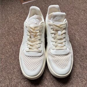 Veja V-10 Leather Sneaker in Pure Calcaire